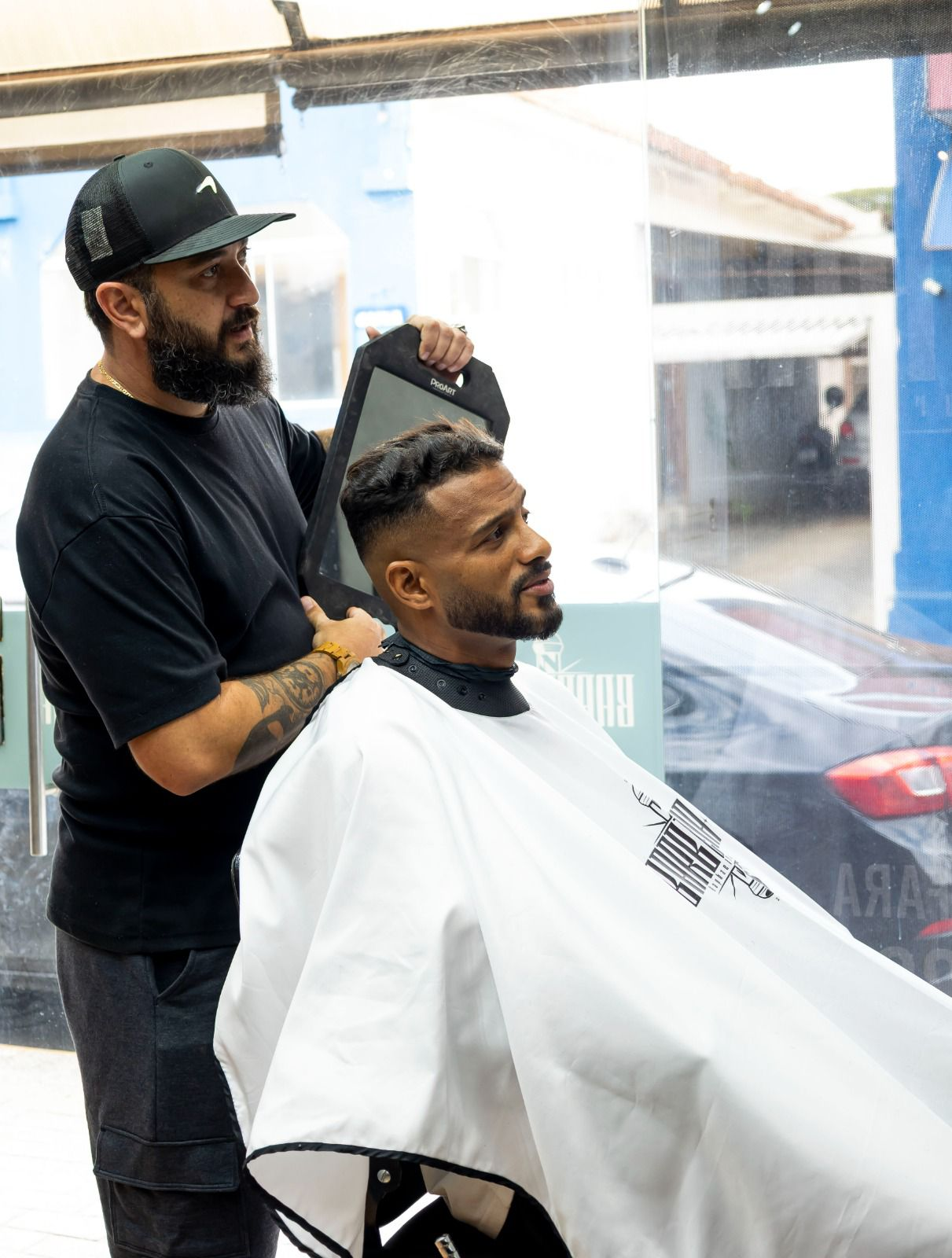 Corte masculino moderno feito em Monte Aprazível